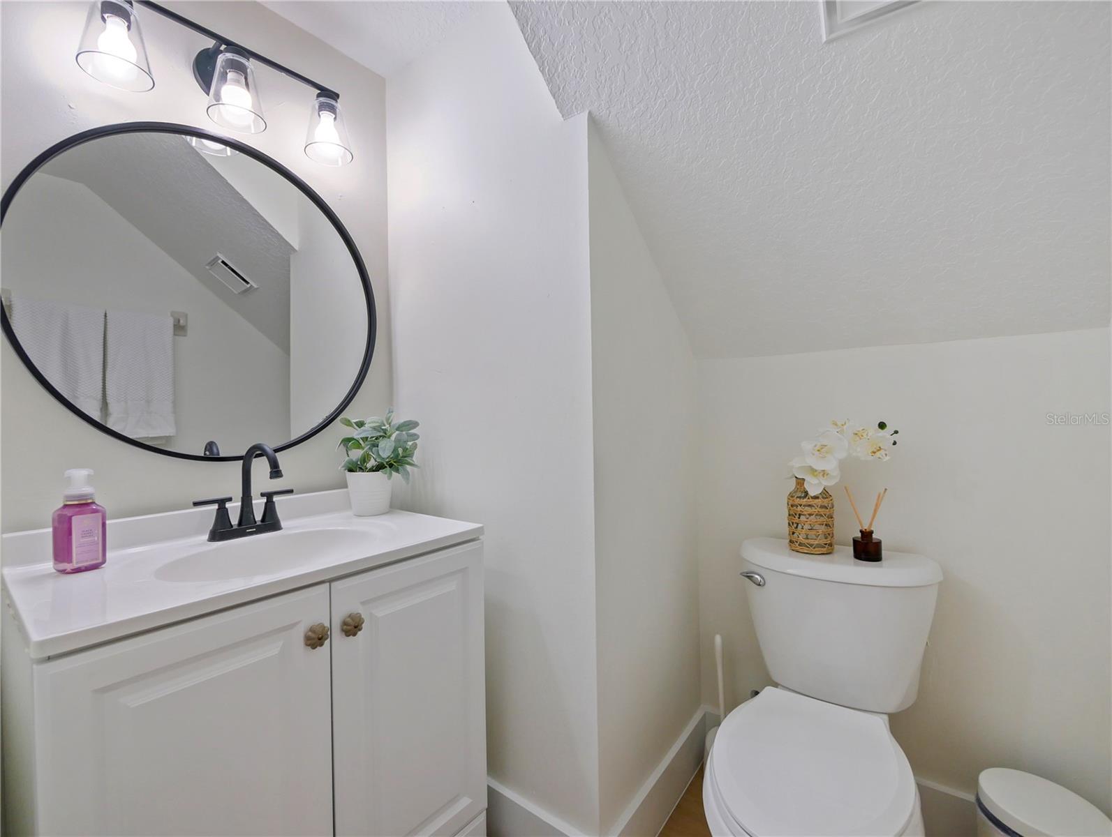 Image 16 of 32 For 592 Serenity Place