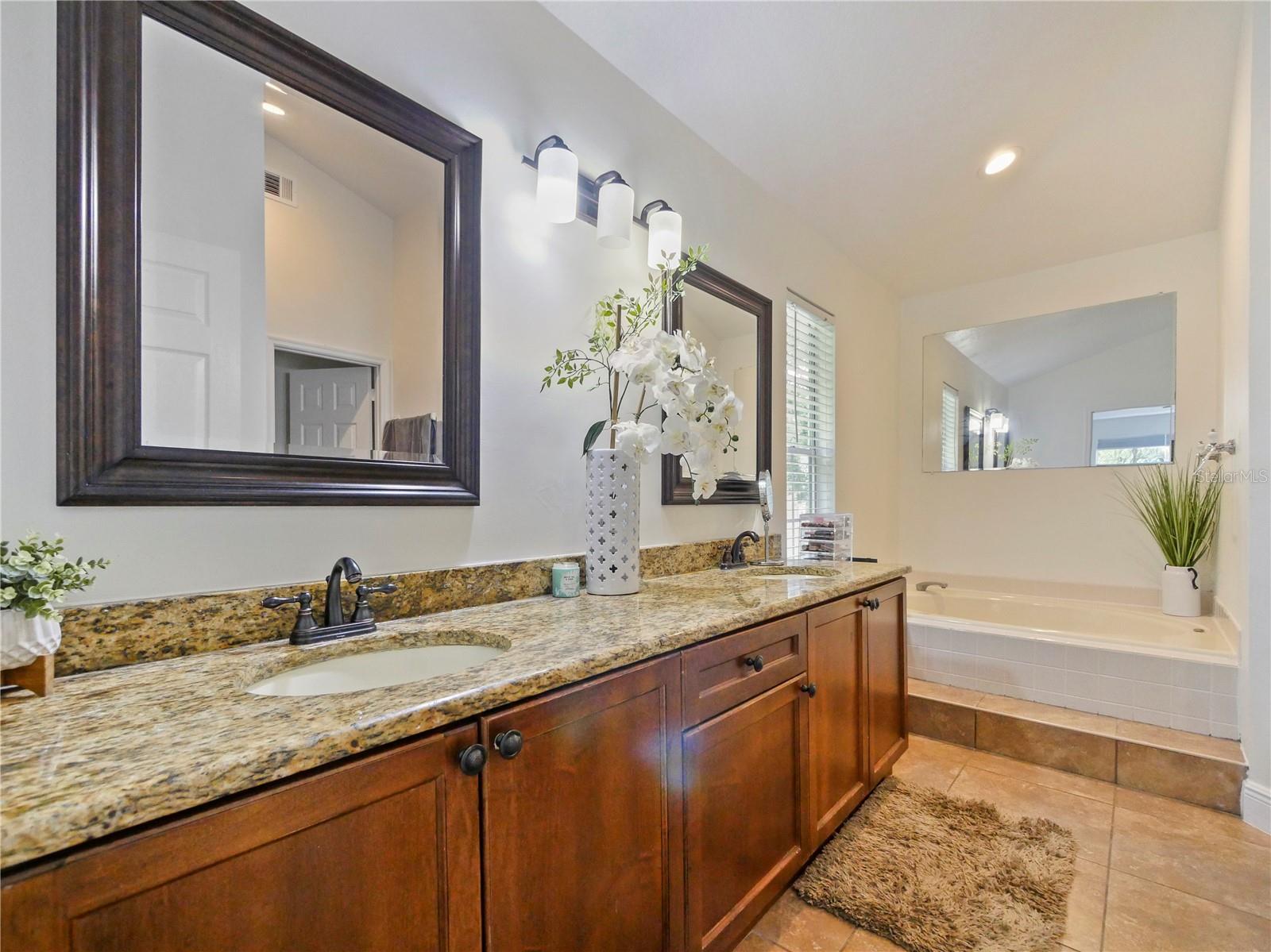 Image 19 of 32 For 592 Serenity Place