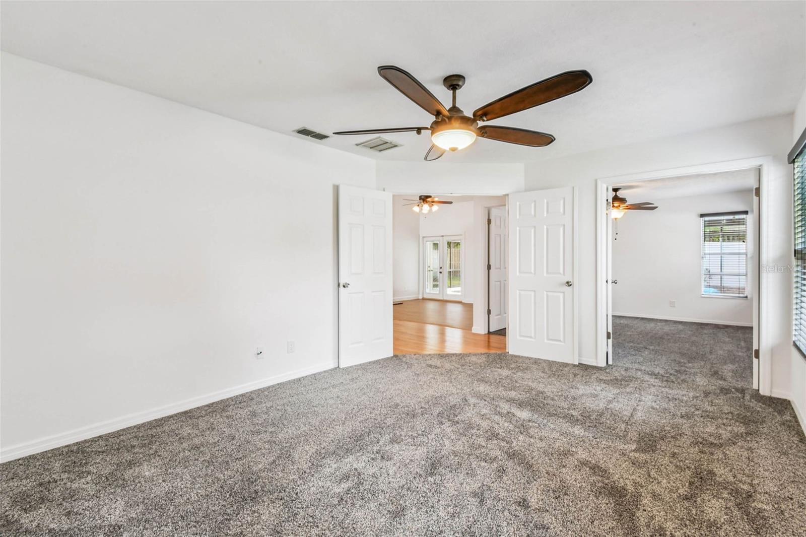 Image 35 of 66 For 811 Bluegrass Lane