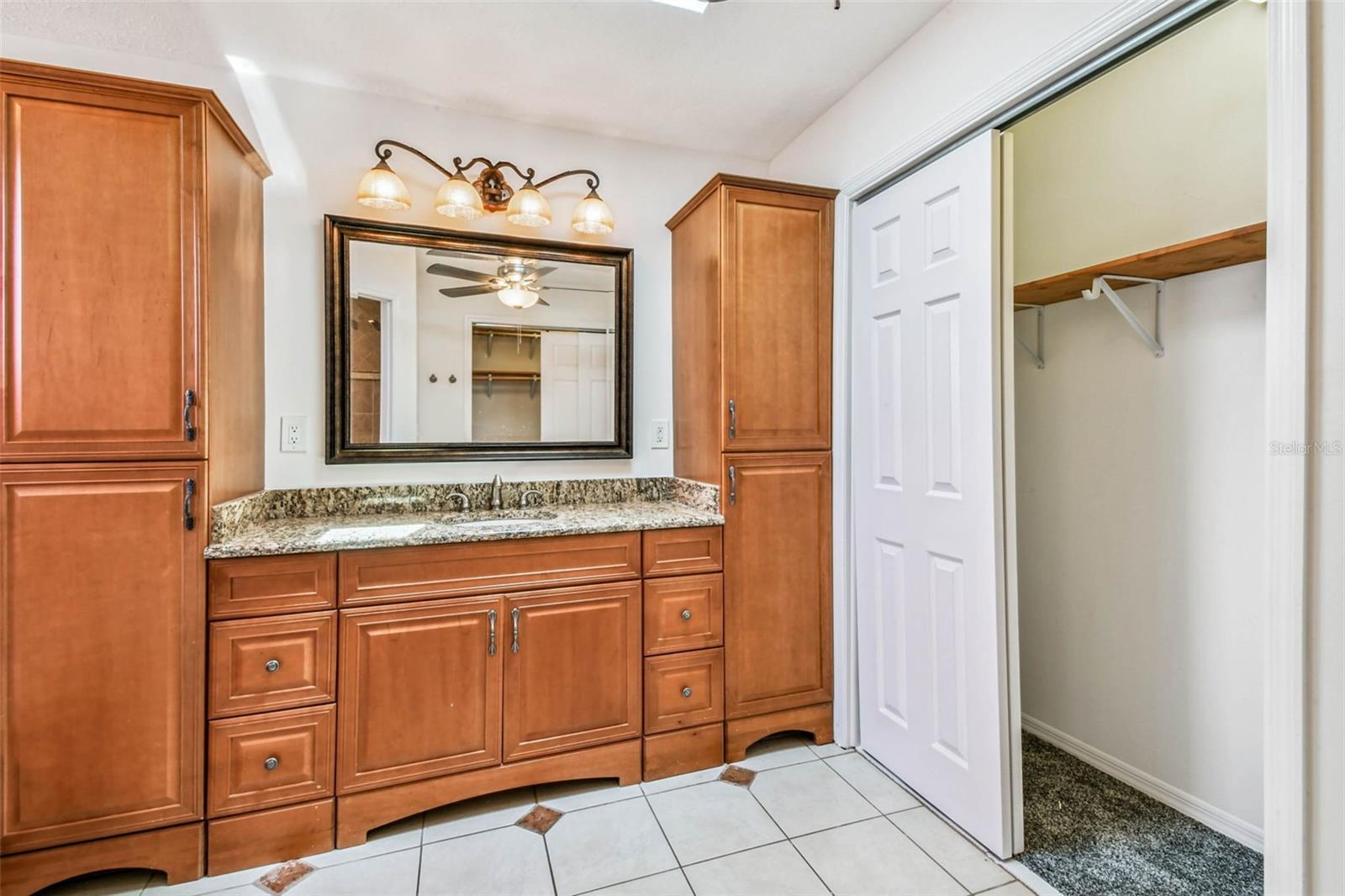 Image 37 of 66 For 811 Bluegrass Lane