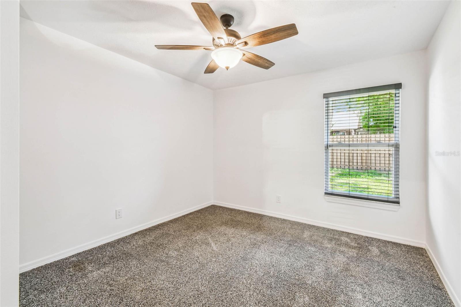 Image 45 of 66 For 811 Bluegrass Lane