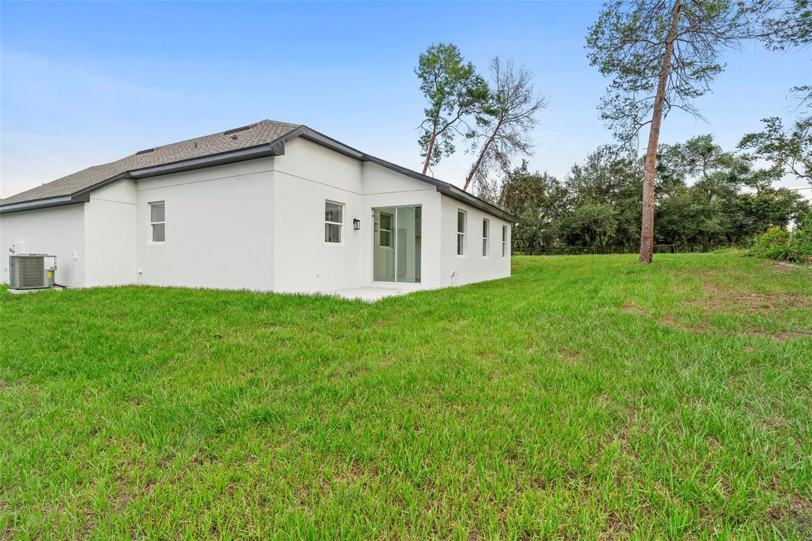 Image 13 of 46 For 894 Pine Avenue