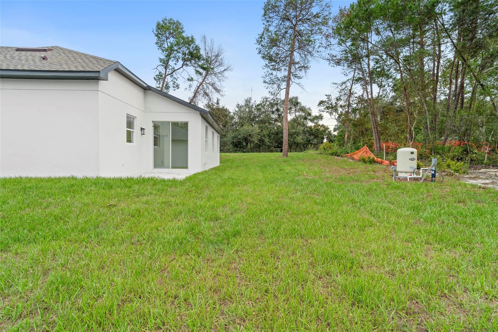 Image 14 of 46 For 894 Pine Avenue