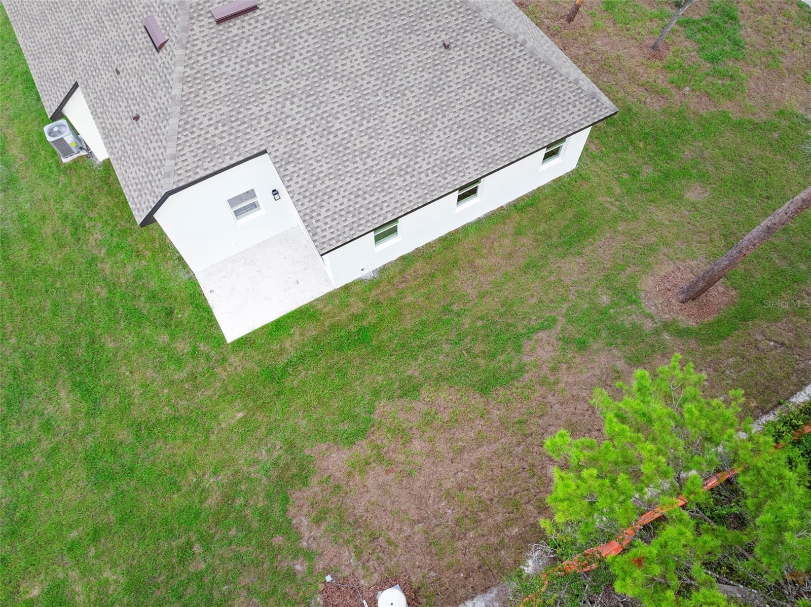 Image 9 of 46 For 894 Pine Avenue