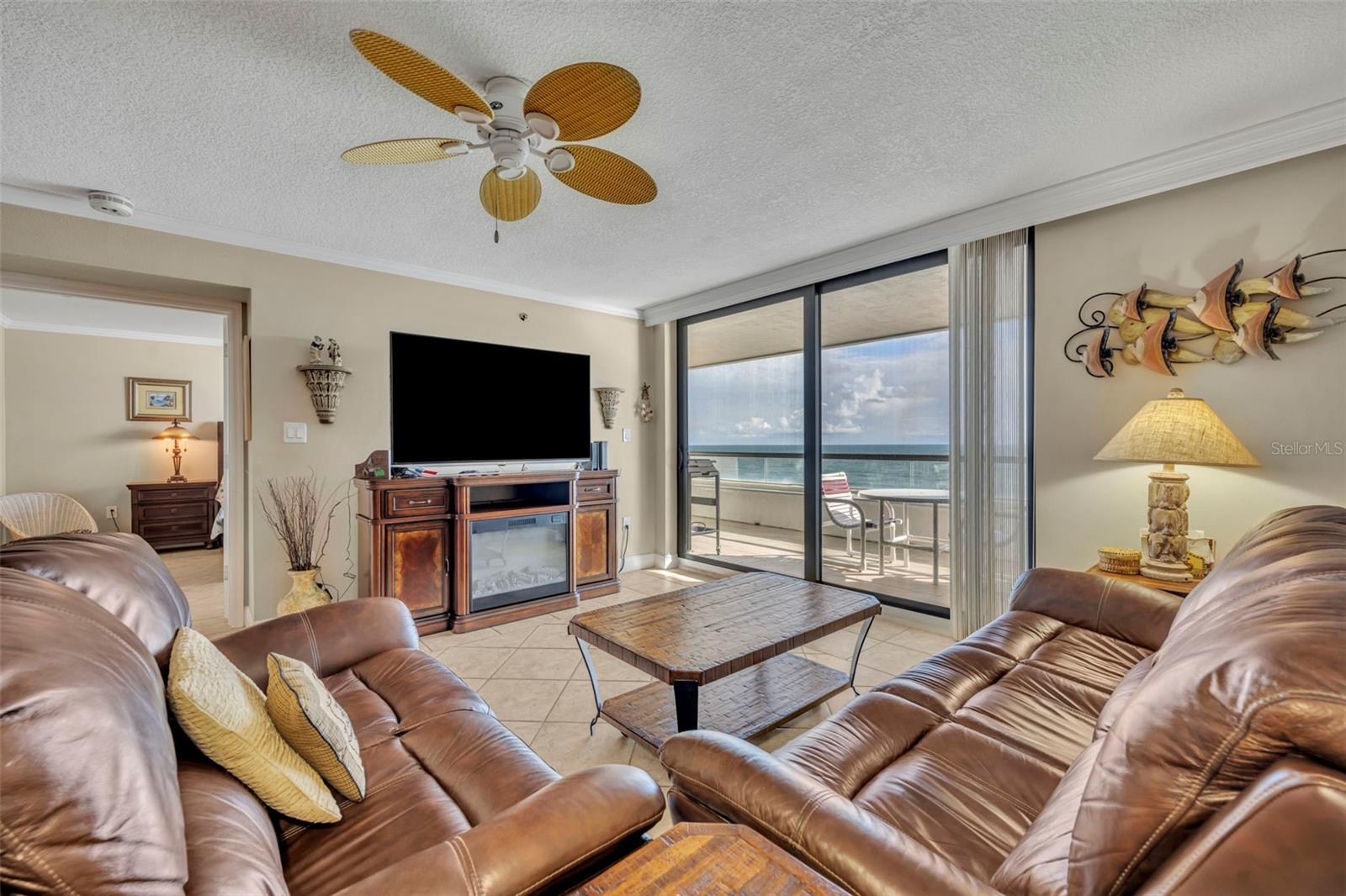 Image 11 of 43 For 5255 Atlantic Avenue 802