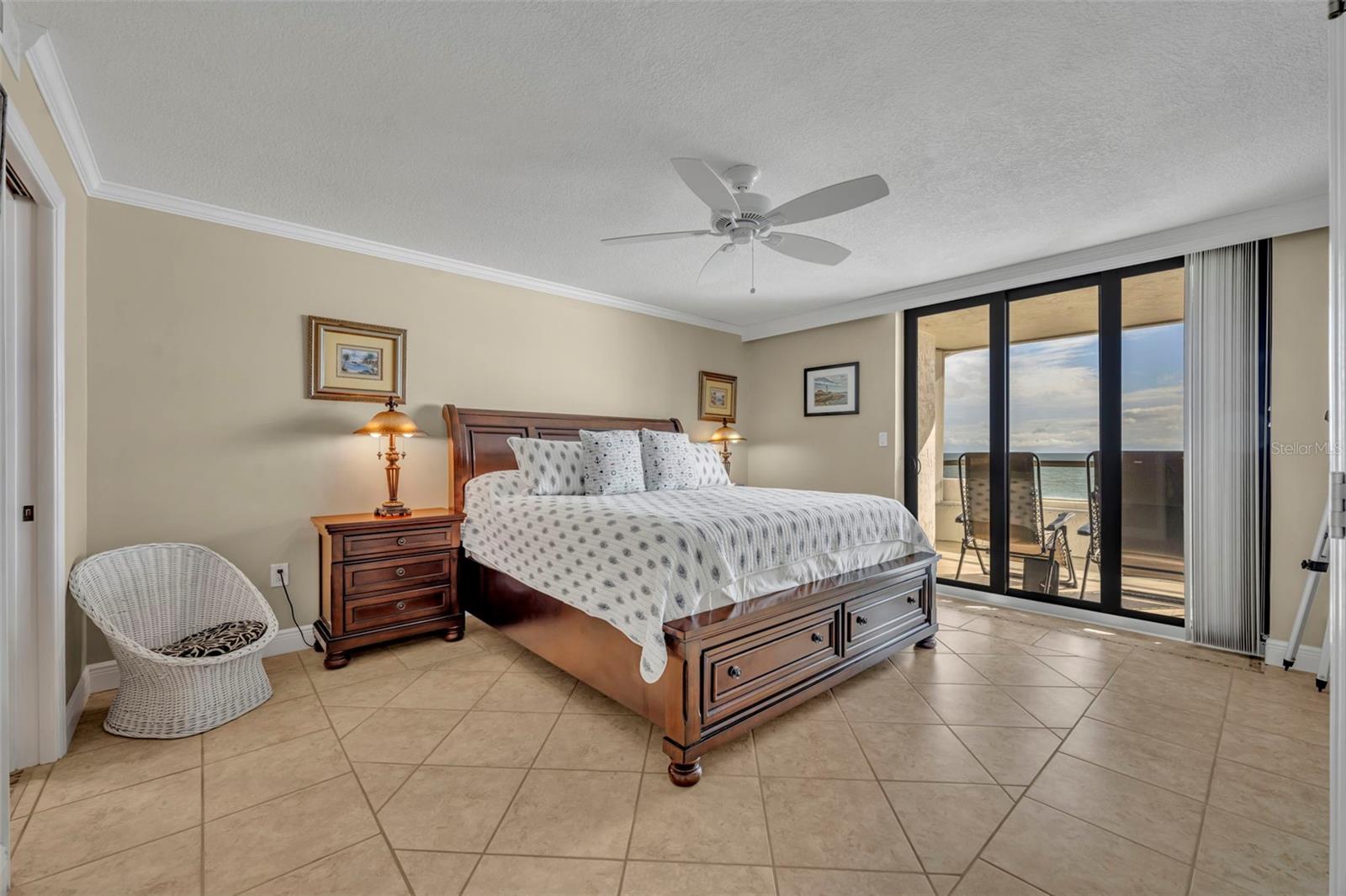 Image 12 of 43 For 5255 Atlantic Avenue 802