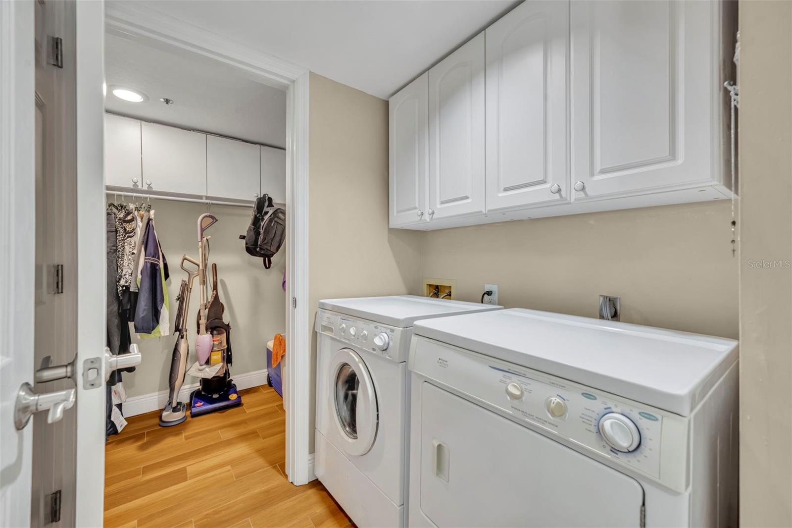 Image 22 of 43 For 5255 Atlantic Avenue 802