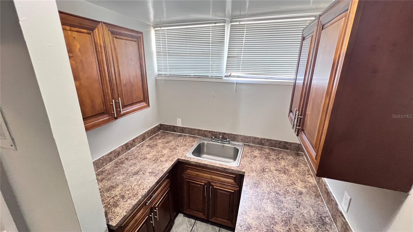 Image 16 of 27 For 1010 Fiske Boulevard 28