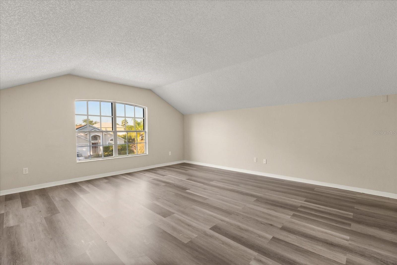 Image 27 of 39 For 5846 Manchester Bridge Drive