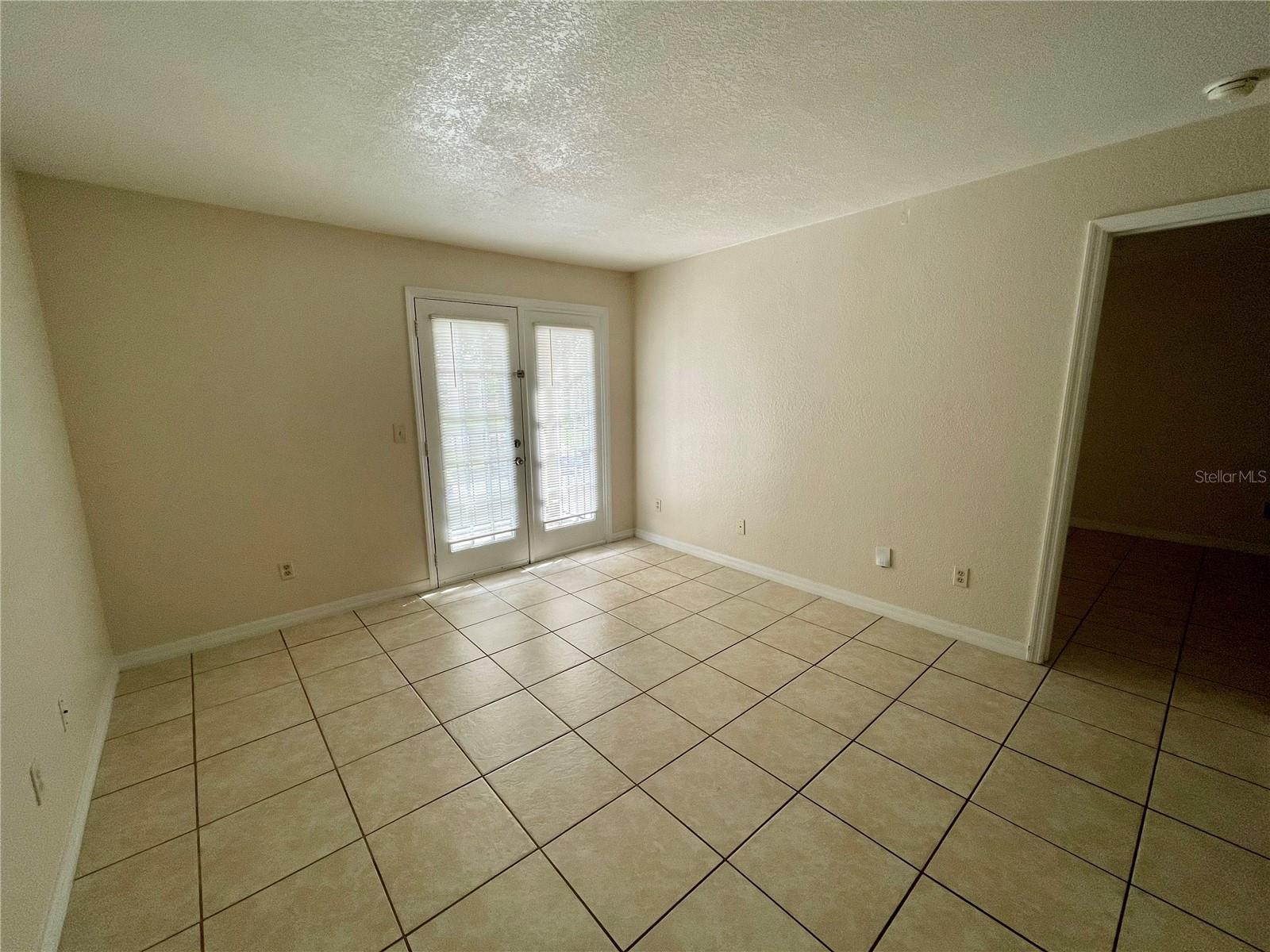 Image 3 of 12 For 2550 Alafaya Trail 6211