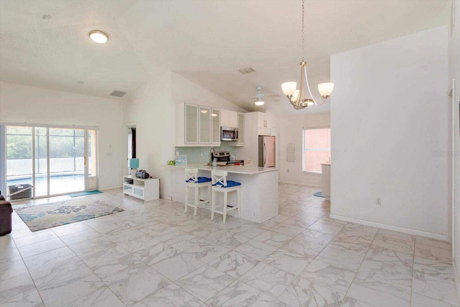 Image 5 of 31 For 1406 Silver Cove Drive