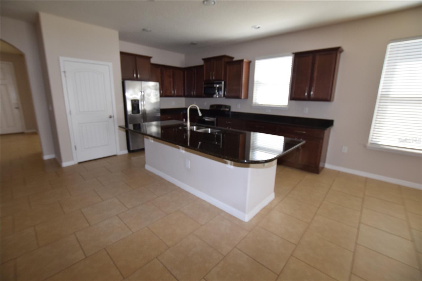 Image 16 of 42 For 2021 Beacon Landing Circle