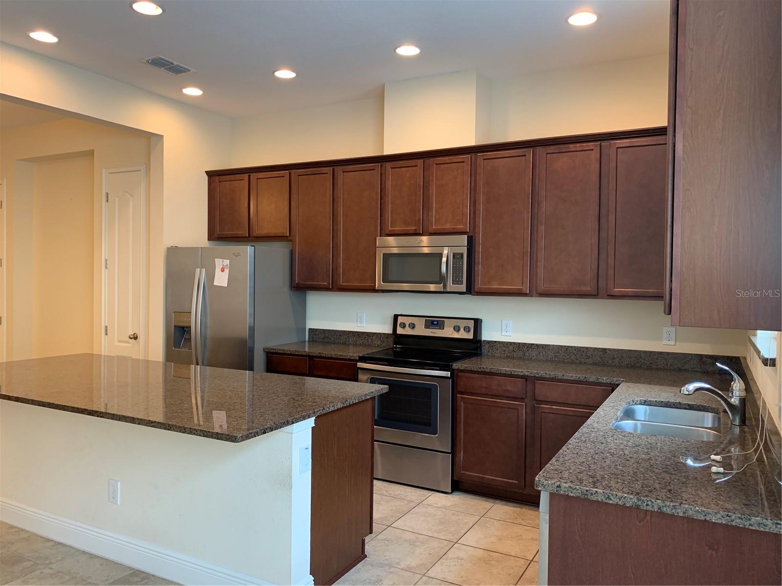 Image 4 of 23 For 2205 Lobelia Drive