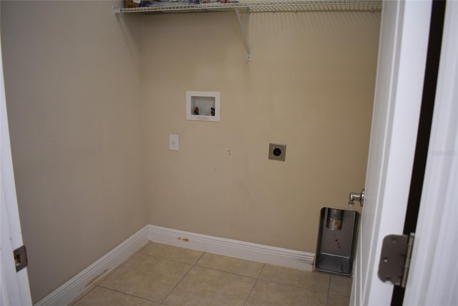Image 11 of 26 For 5060 Creekside Park Avenue