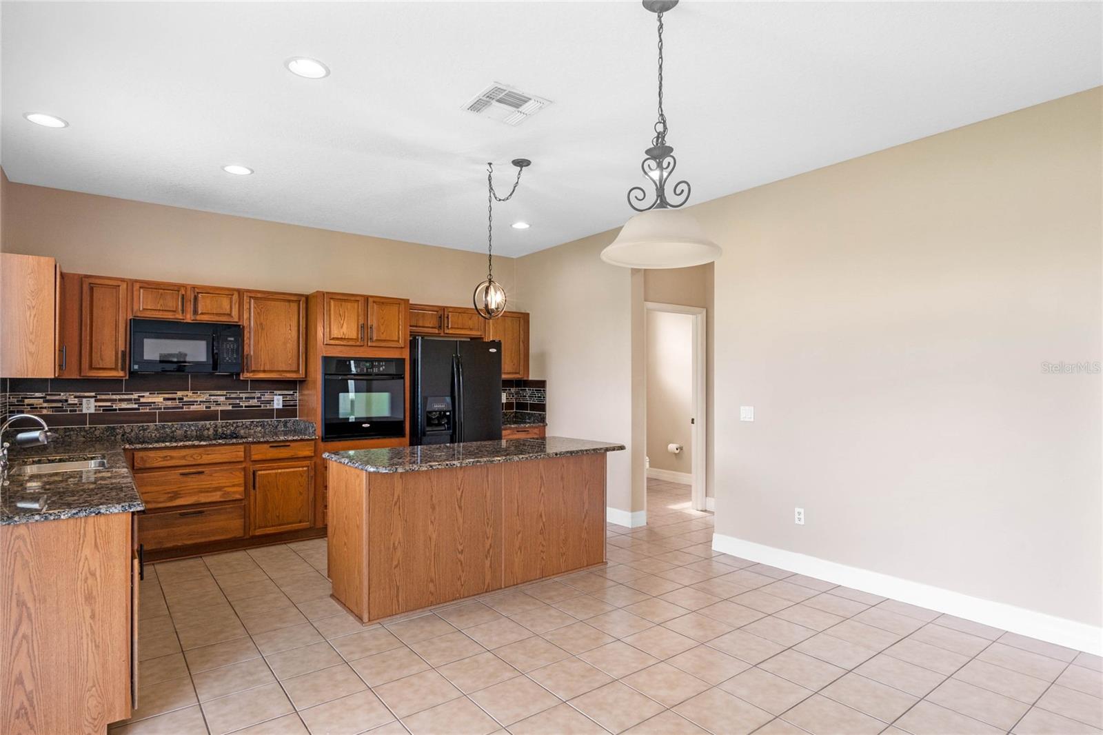 Image 11 of 38 For 14281 Lagoon Cove Lane