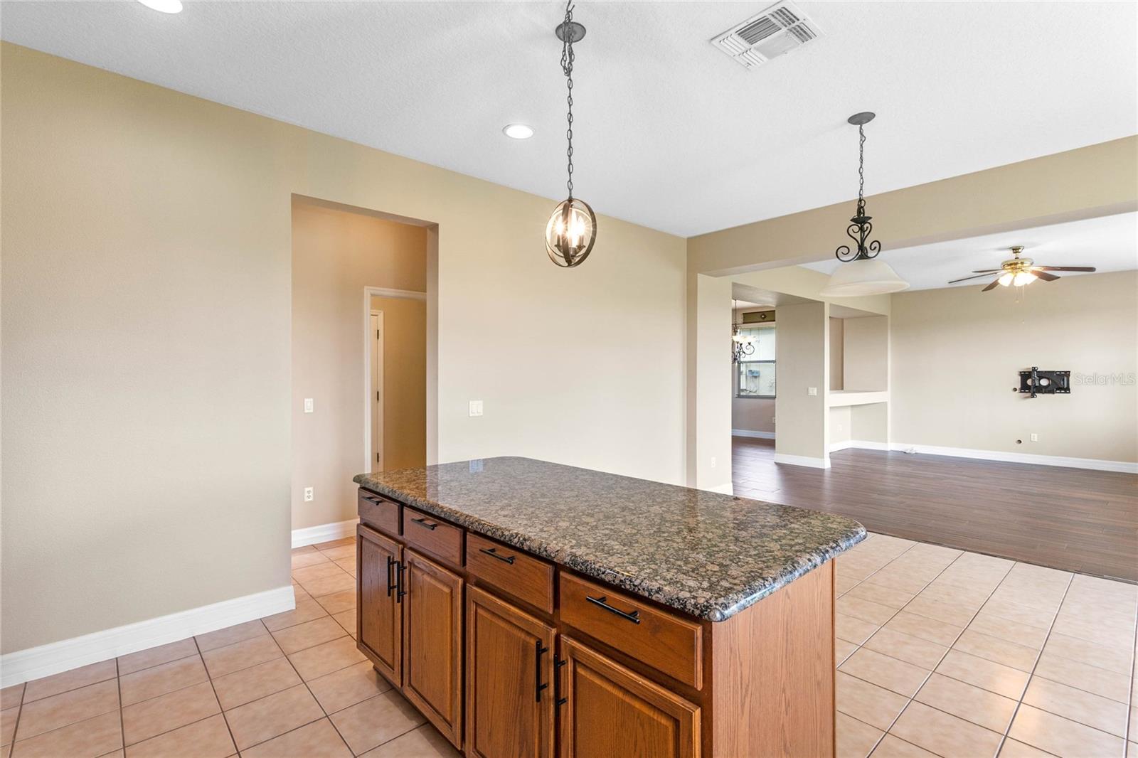Image 13 of 38 For 14281 Lagoon Cove Lane