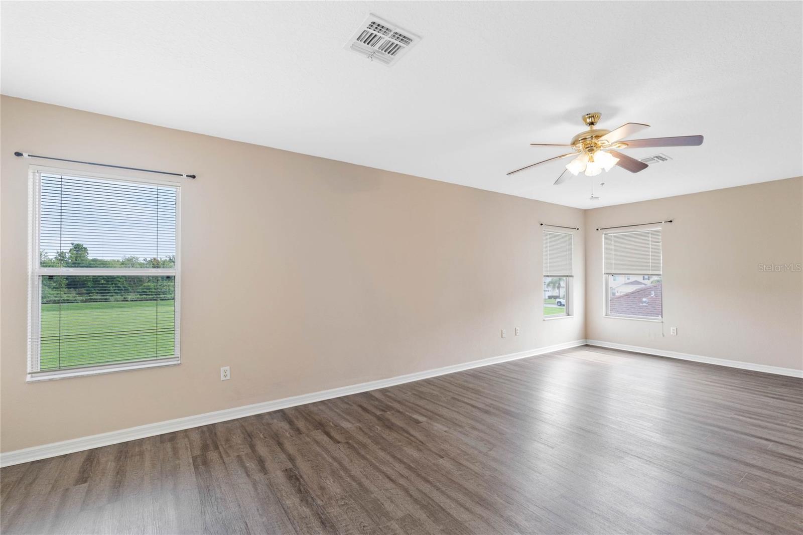 Image 27 of 38 For 14281 Lagoon Cove Lane