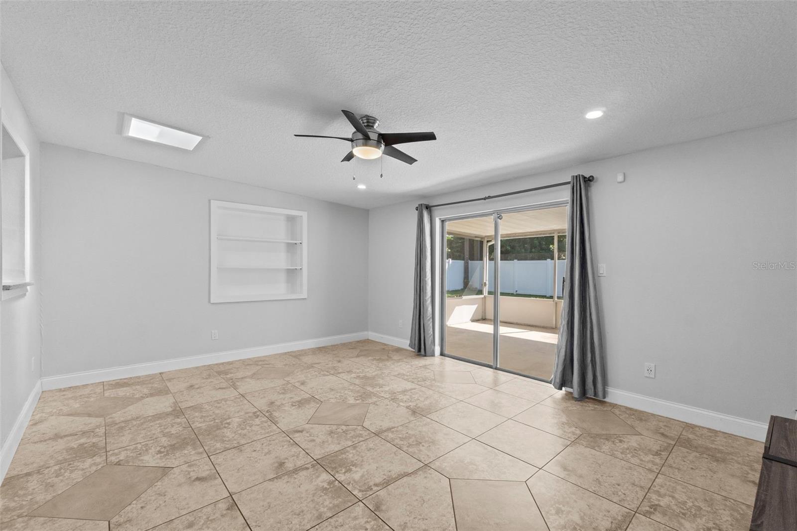 Image 9 of 22 For 859 Okaloosa Avenue