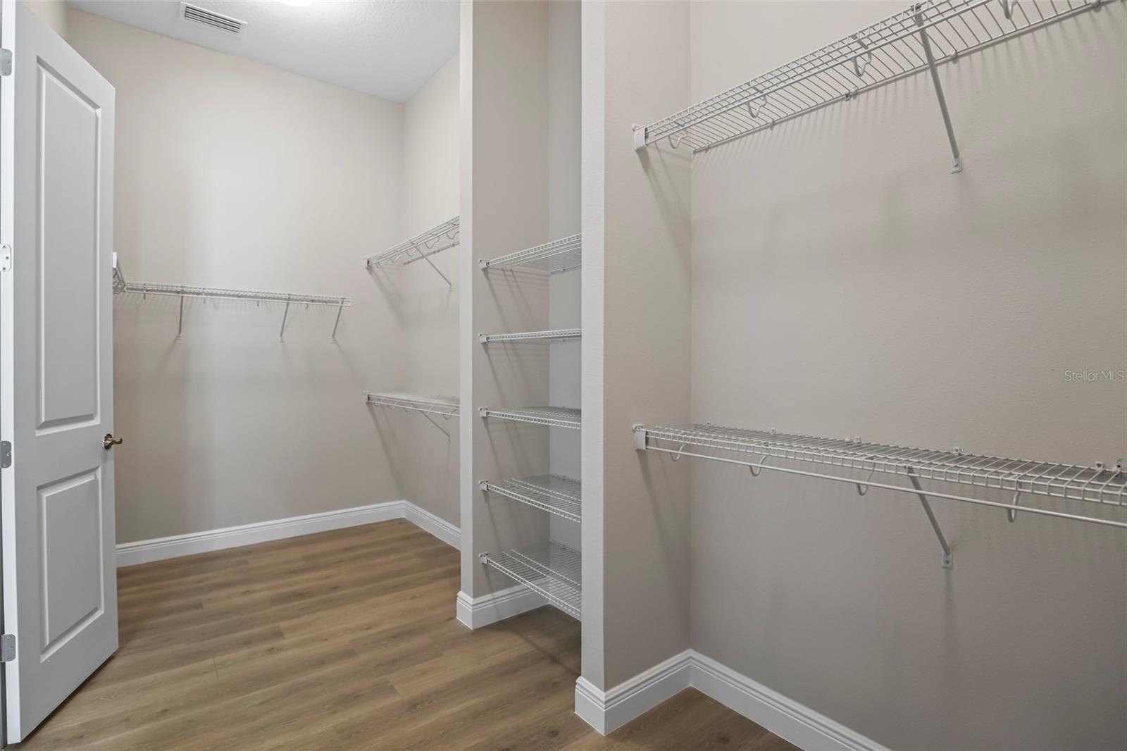 Image 11 of 40 For 4555 Cedron Court