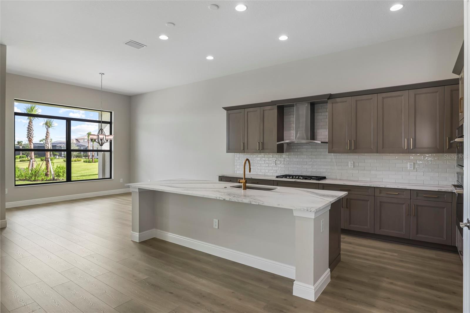 Image 5 of 40 For 4555 Cedron Court