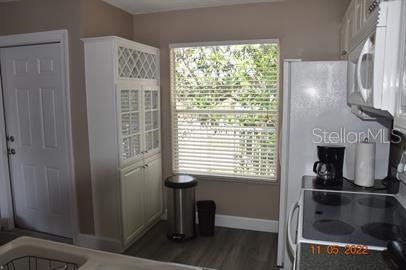 Image 3 of 13 For 2504 Woodgate Boulevard 205
