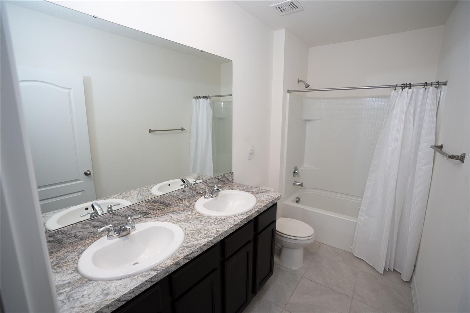 Image 17 of 32 For 1723 Post Oak Drive