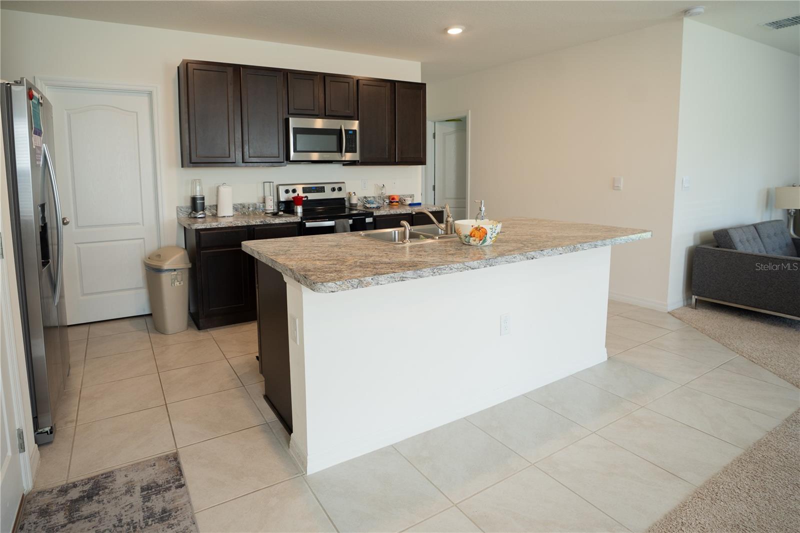 Image 4 of 32 For 1723 Post Oak Drive