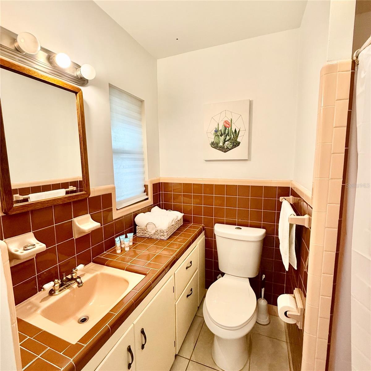 Image 21 of 26 For 400 Espanola Way