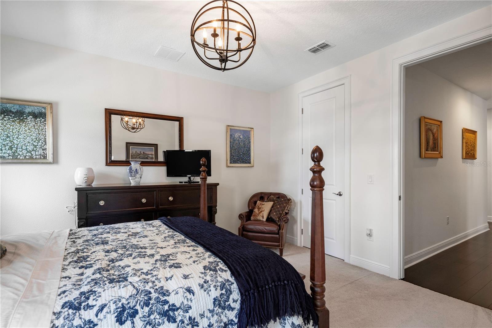 Image 77 of 100 For 8419 Karwick Street