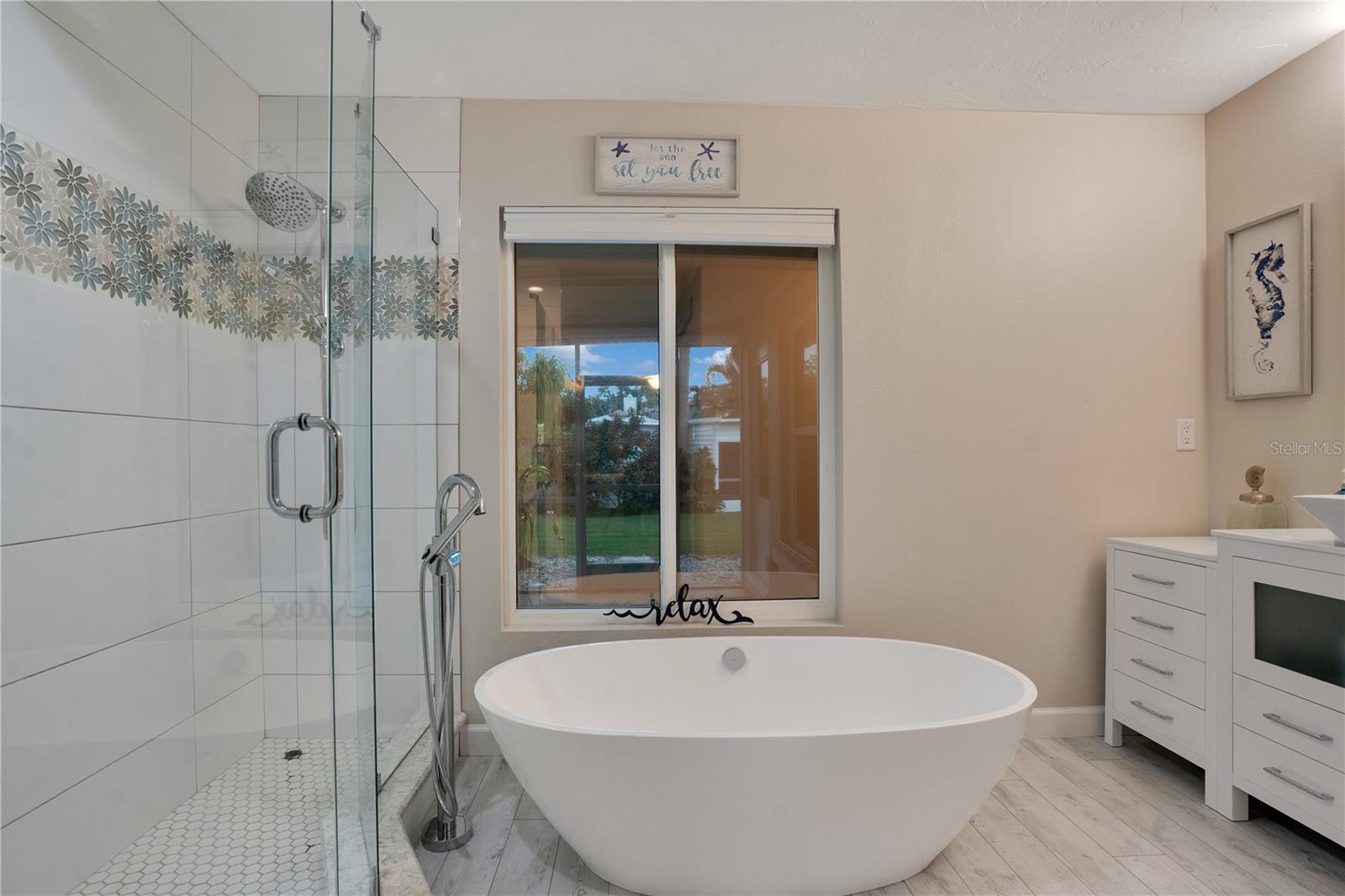 Image 19 of 36 For 631 Coral Drive