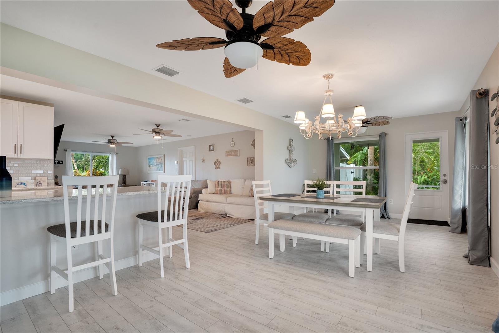 Image 6 of 36 For 631 Coral Drive