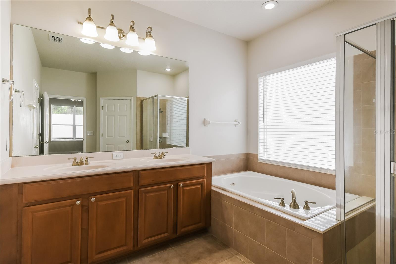 Image 11 of 16 For 1256 Salisbury Drive