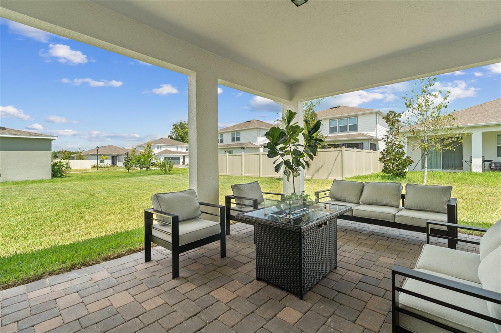 Image 13 of 39 For 1009 Savannah Palms Blvd