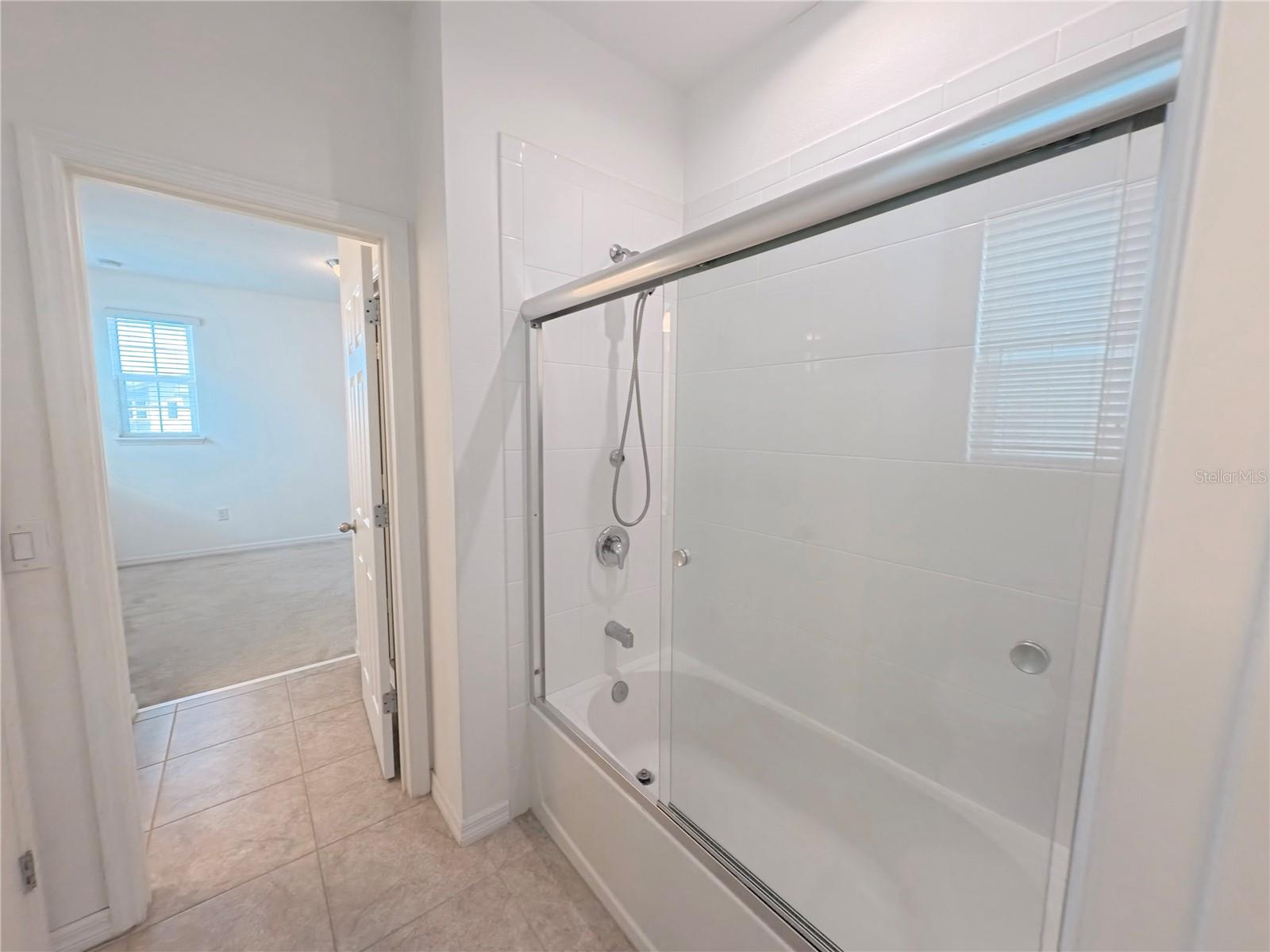 Image 37 of 39 For 12676 Salomon Cove Drive