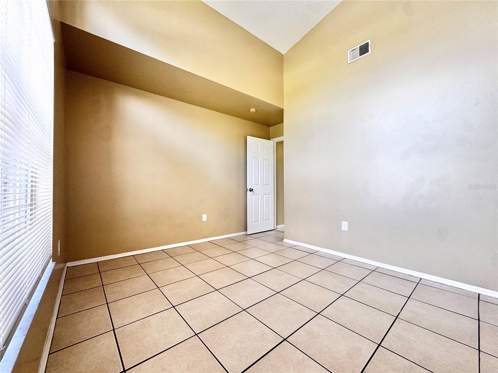 Image 11 of 16 For 2619 Spring Hill Drive