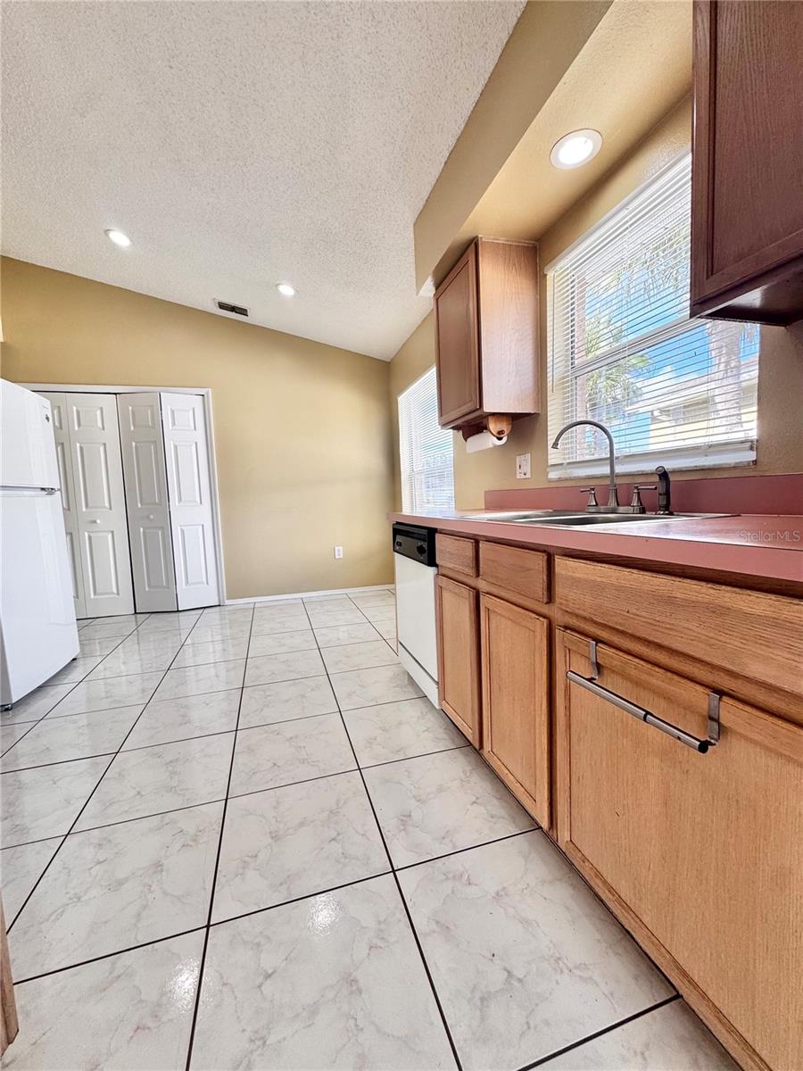 Image 8 of 16 For 2619 Spring Hill Drive