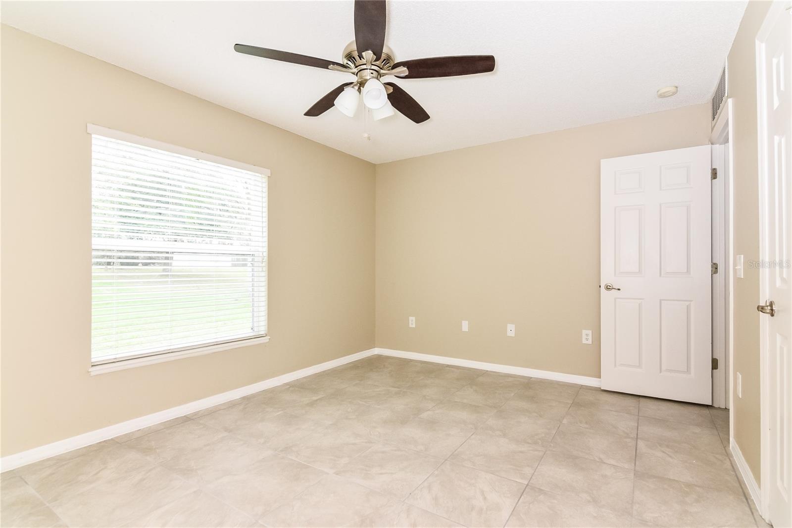 Image 11 of 15 For 2037 Whispering Trails Boulevard