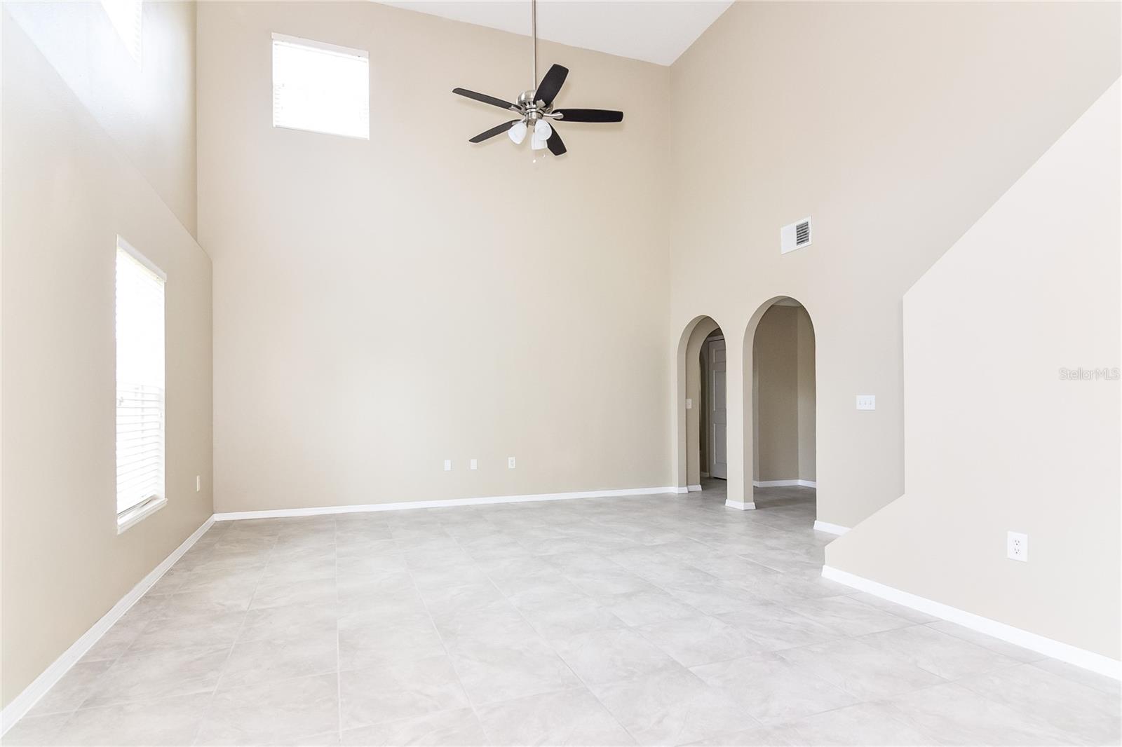 Image 3 of 15 For 2037 Whispering Trails Boulevard