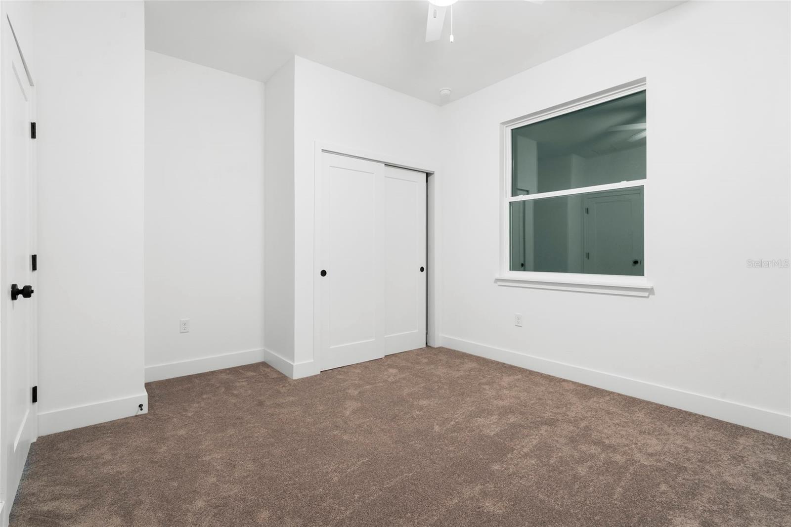 Image 26 of 41 For 878 Pine Avenue