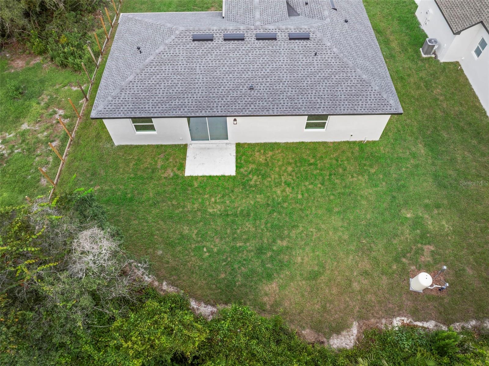 Image 8 of 41 For 878 Pine Avenue