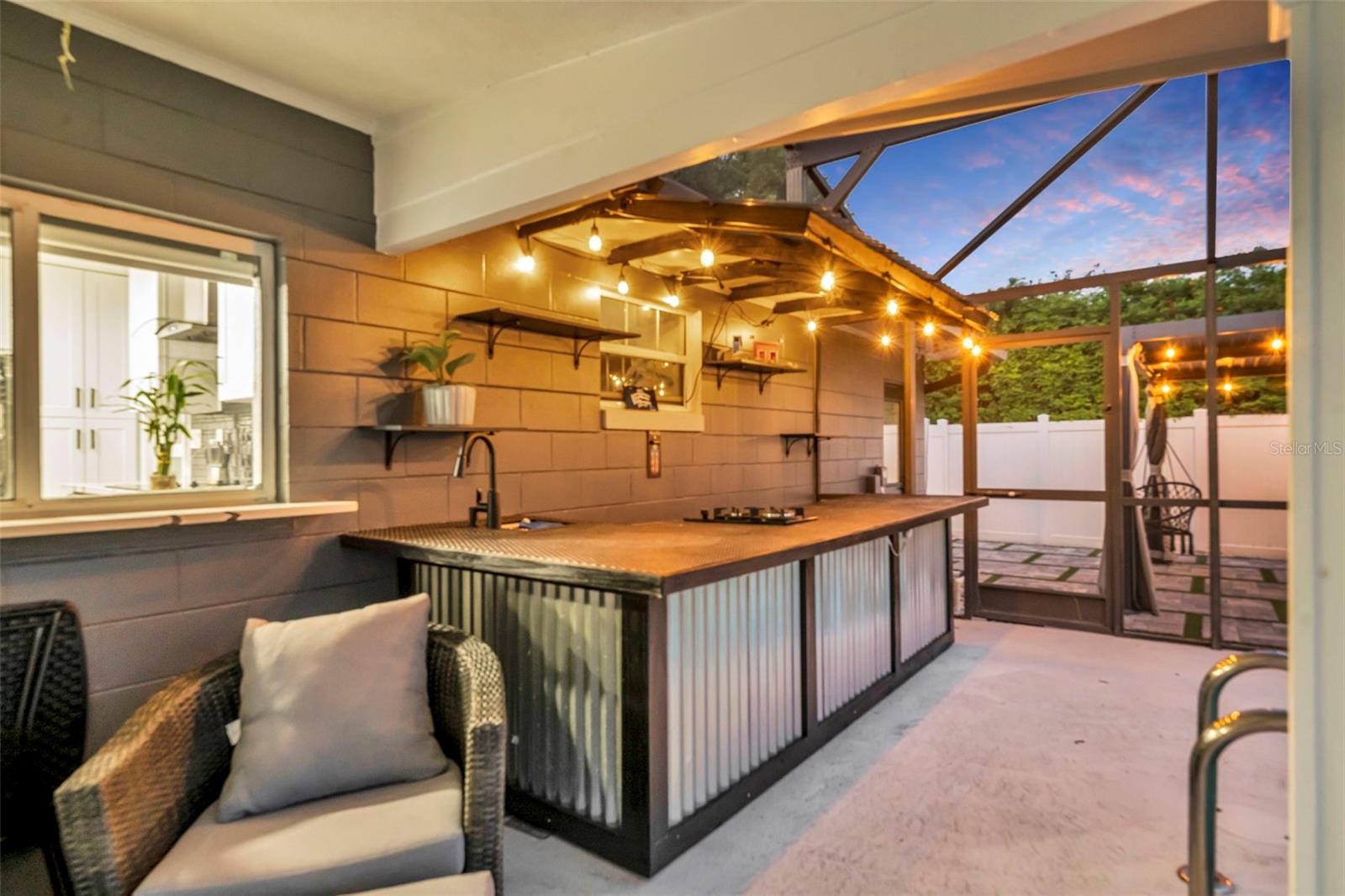Image 31 of 41 For 408 Oak Hill Drive