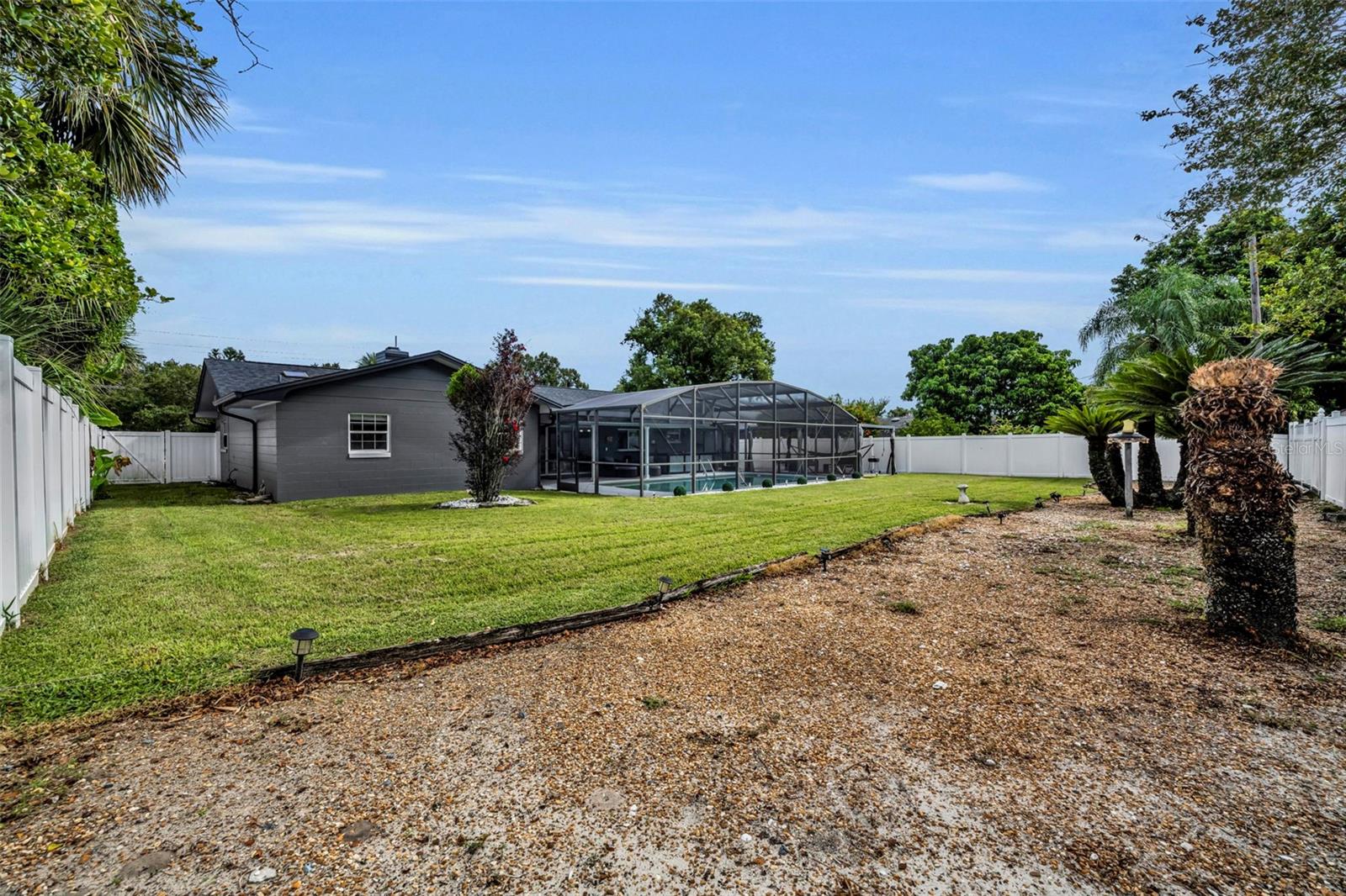 Image 36 of 41 For 408 Oak Hill Drive