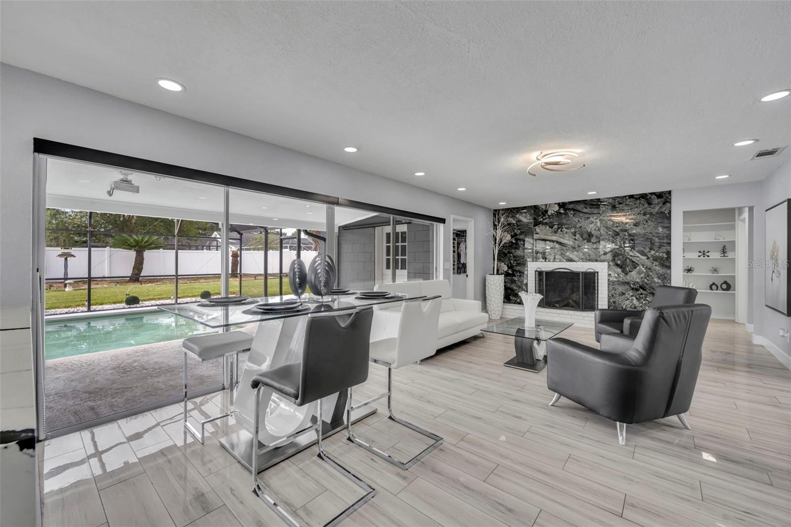 Image 9 of 41 For 408 Oak Hill Drive