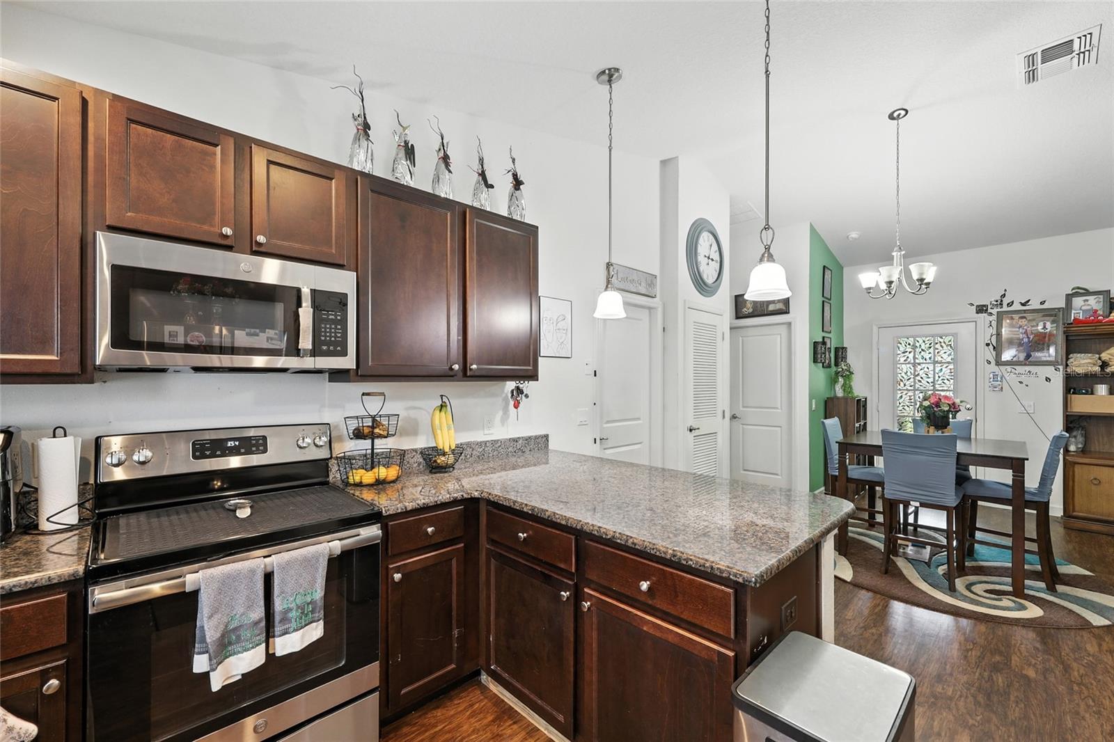 Image 13 of 30 For 1145 15th Street