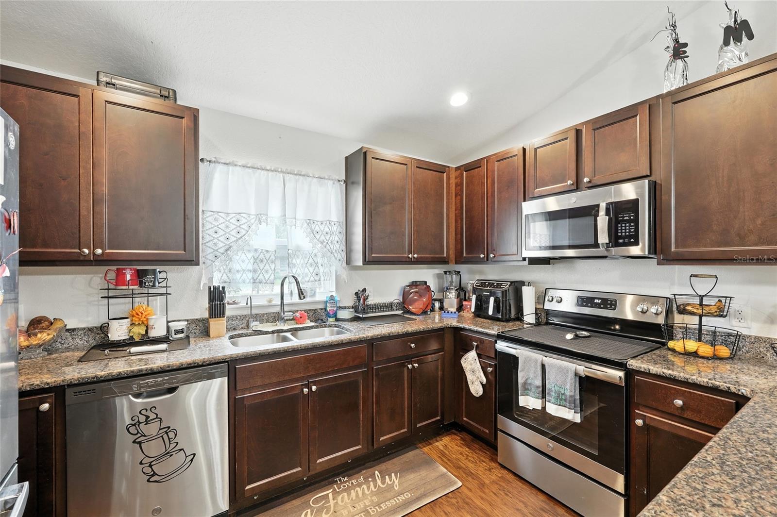 Image 15 of 30 For 1145 15th Street