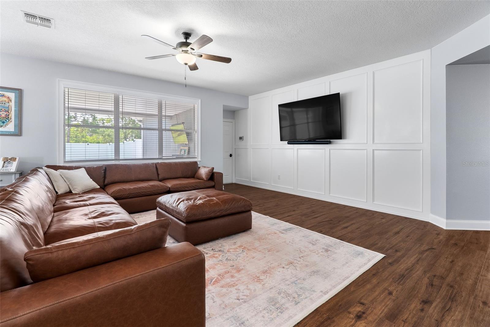 Image 11 of 48 For 2324 Wild Tamarind Boulevard
