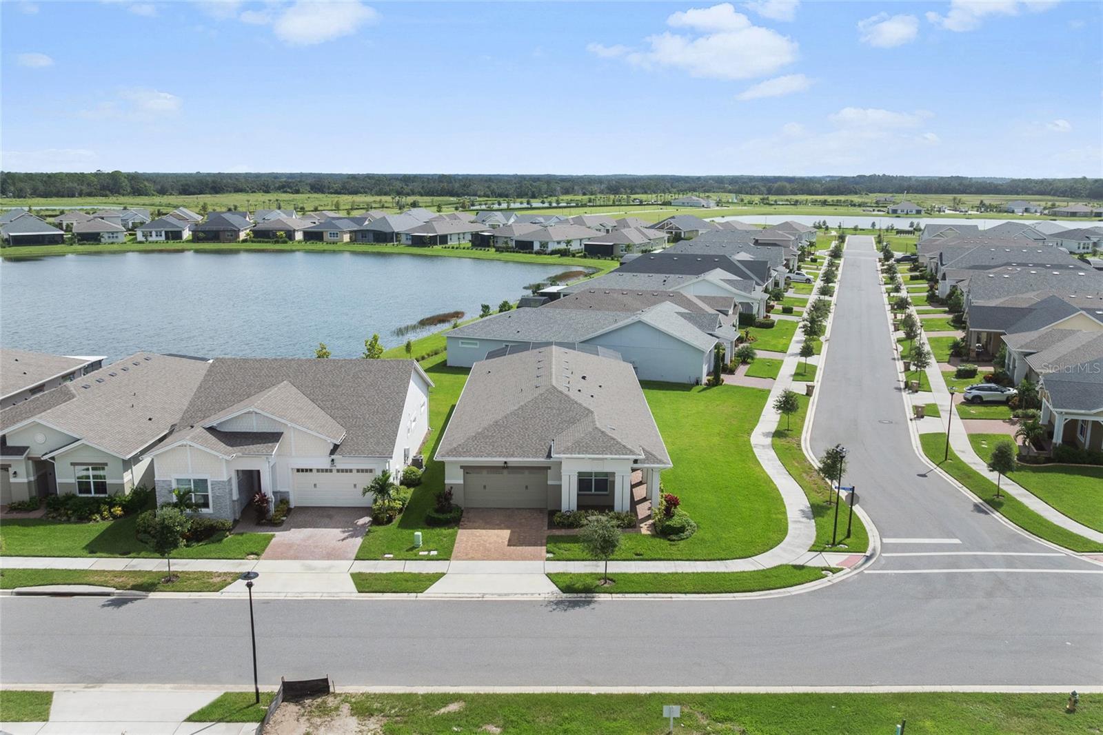 Image 5 of 74 For 2699 Midsweet Ave