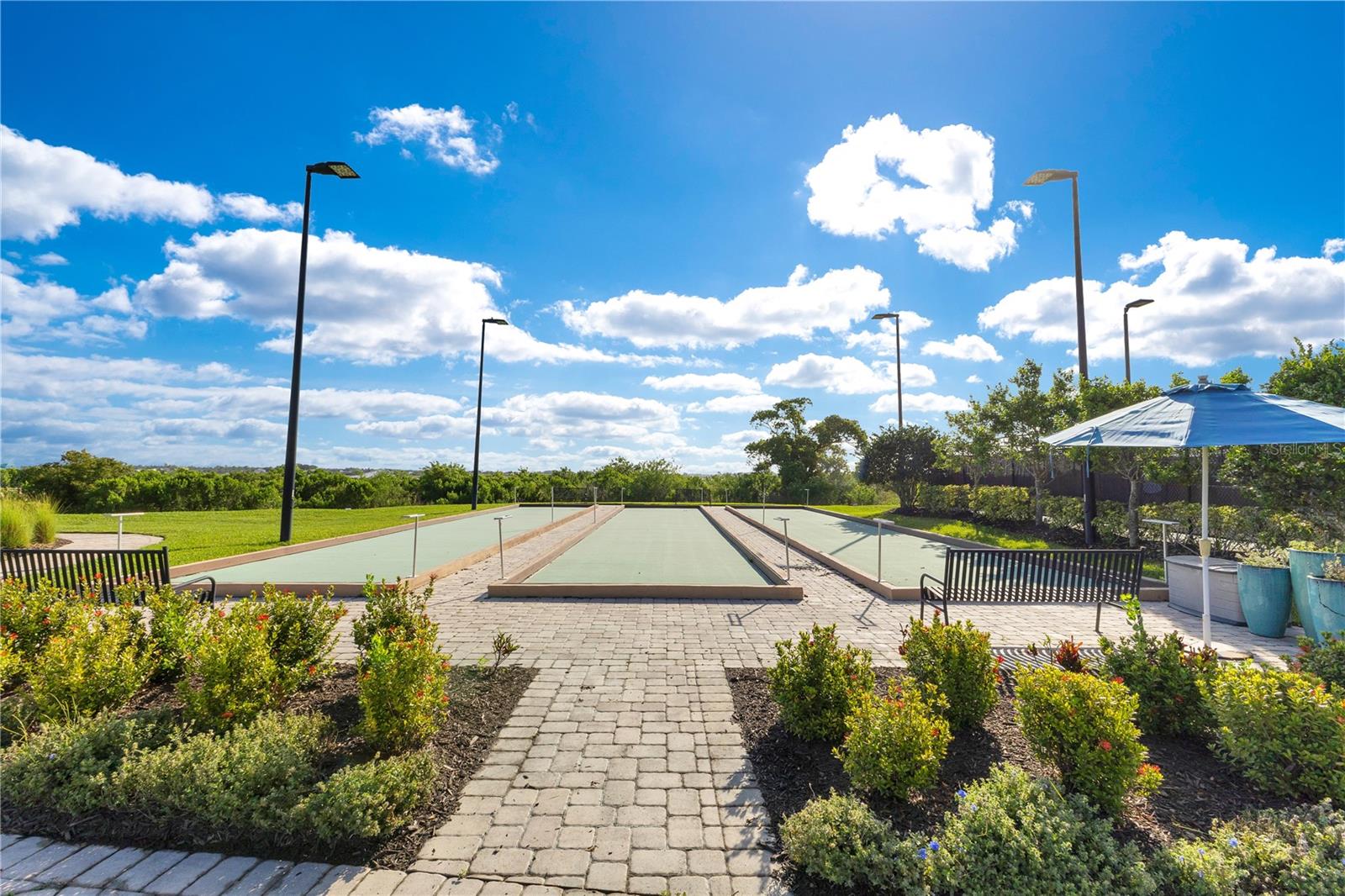 Image 53 of 74 For 2699 Midsweet Ave