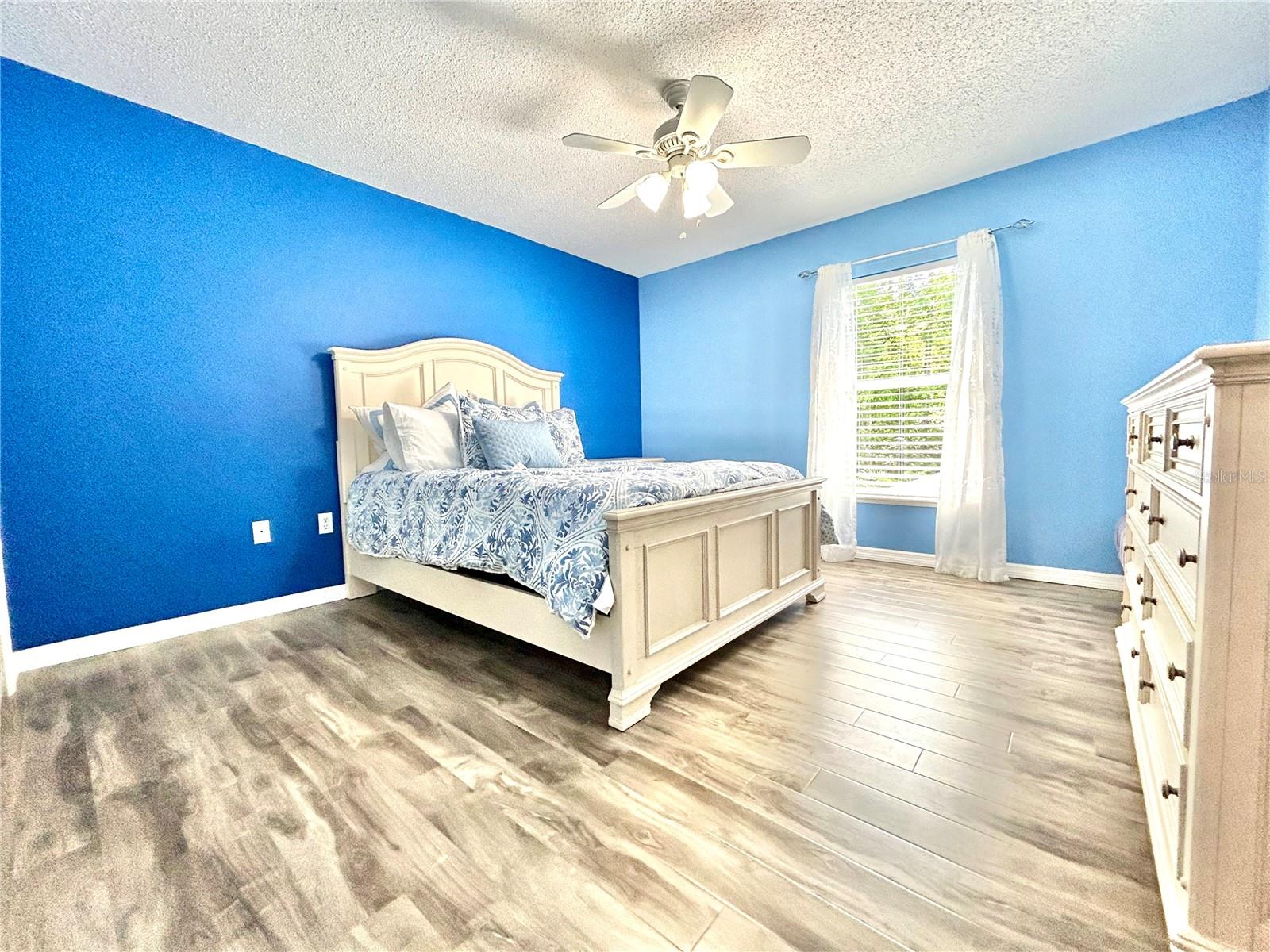 Image 32 of 44 For 13836 Econ Woods Lane
