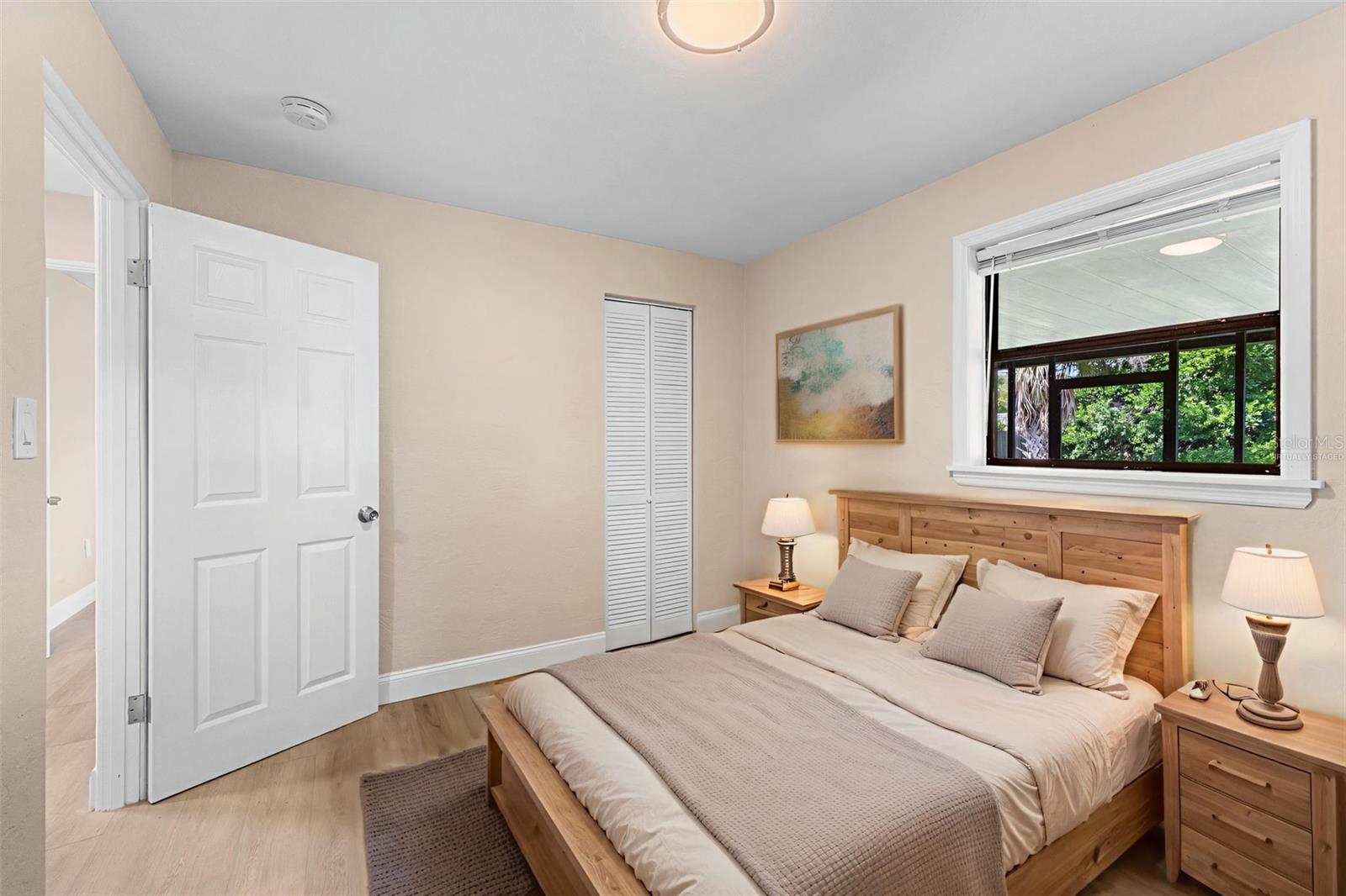 Image 17 of 30 For 2524 Anastasia Drive